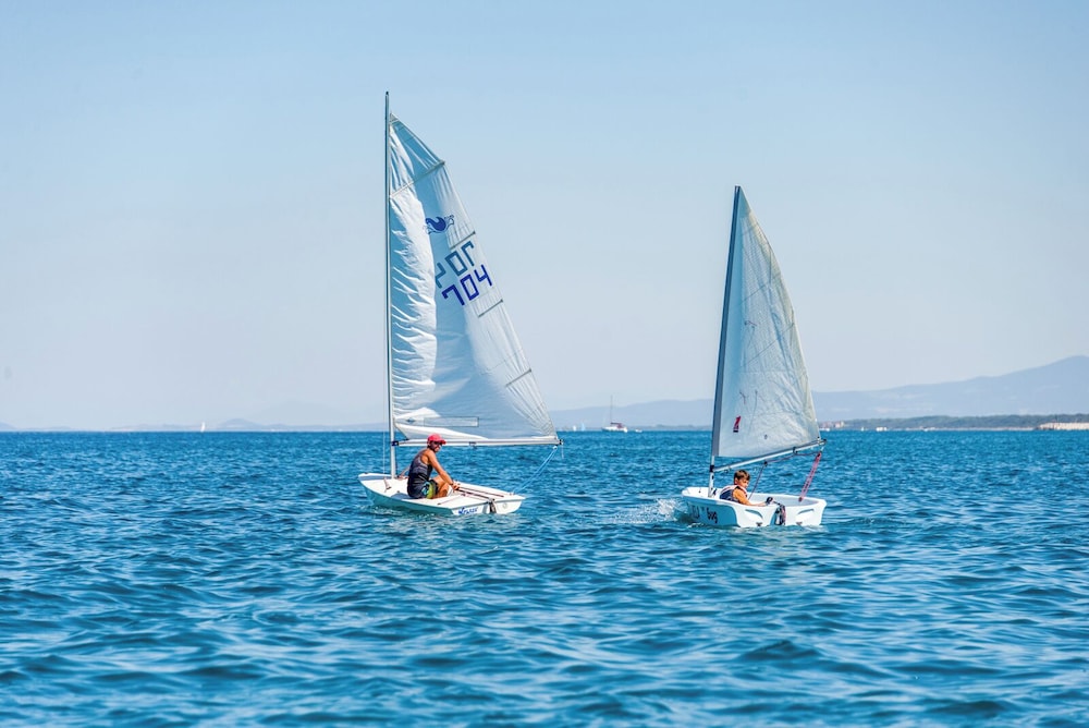 Riva Degli Etruschi 46/50