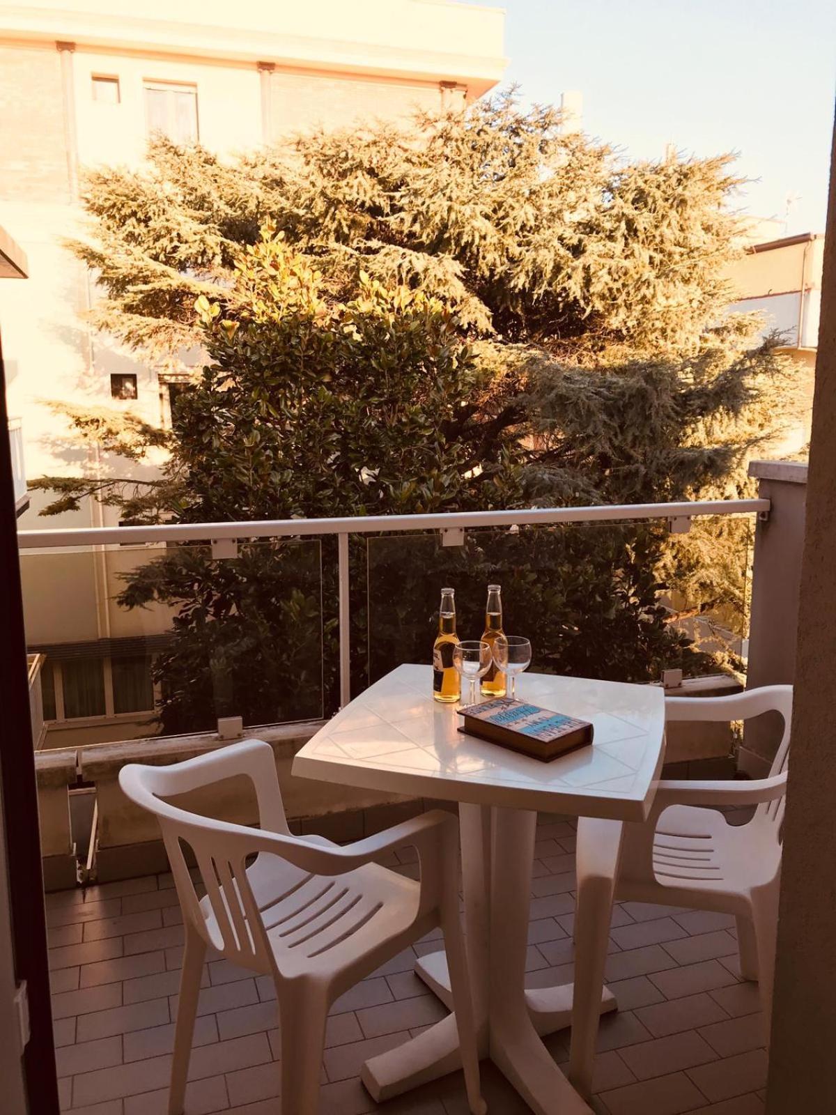 Hotel Mon Pays 32/50