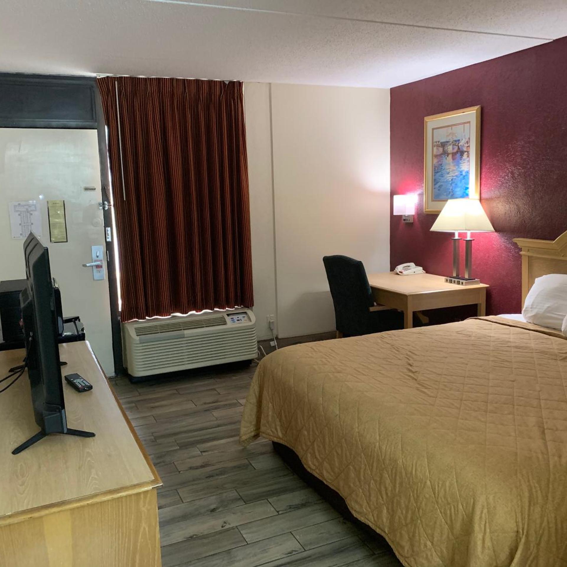 Americas Best Value Inn Tillmans Corner Mobile 14/36