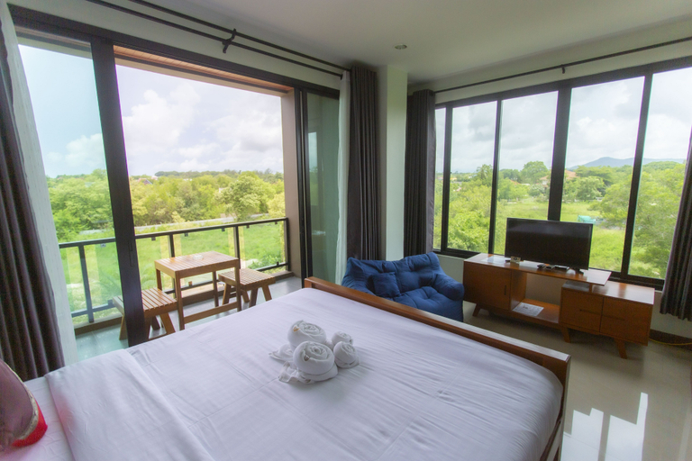 Deluxe, Double Bed, River View