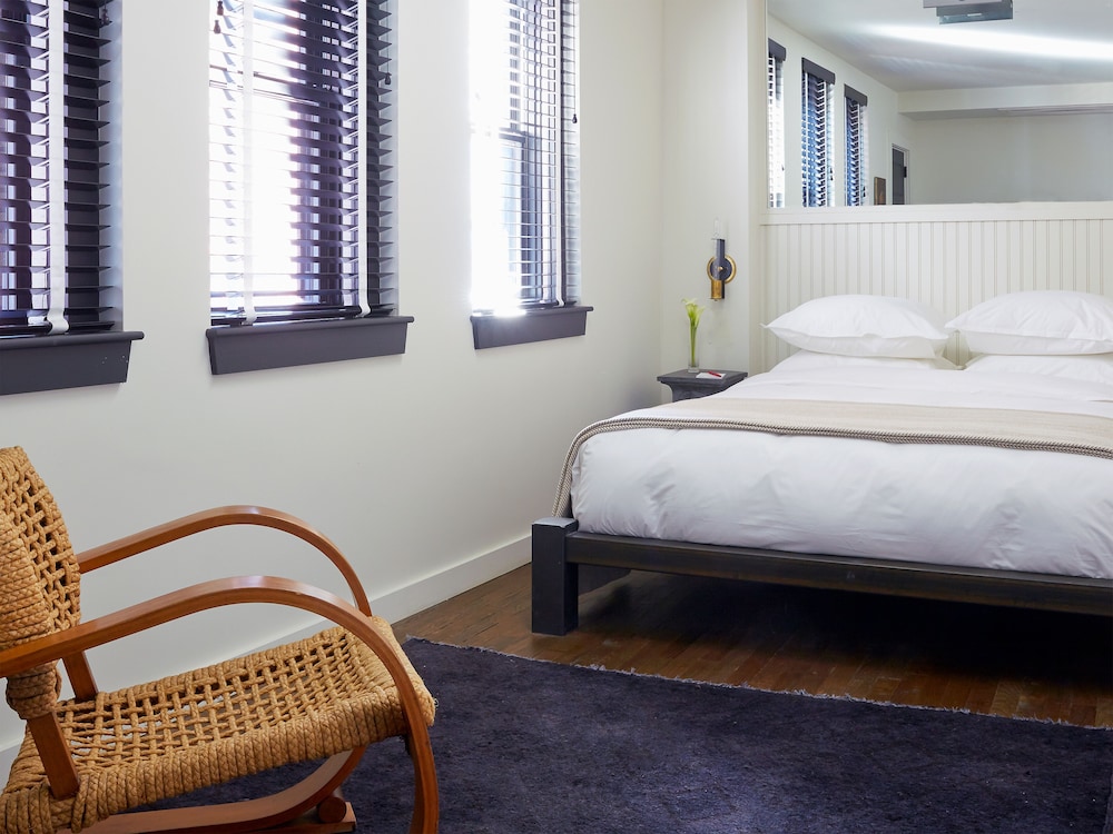 Room, King Bed