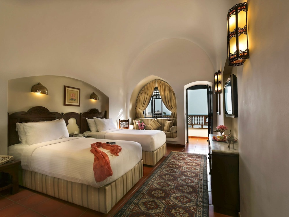 Movenpick Resort Sharm El Sheik Naama Bay 23/82