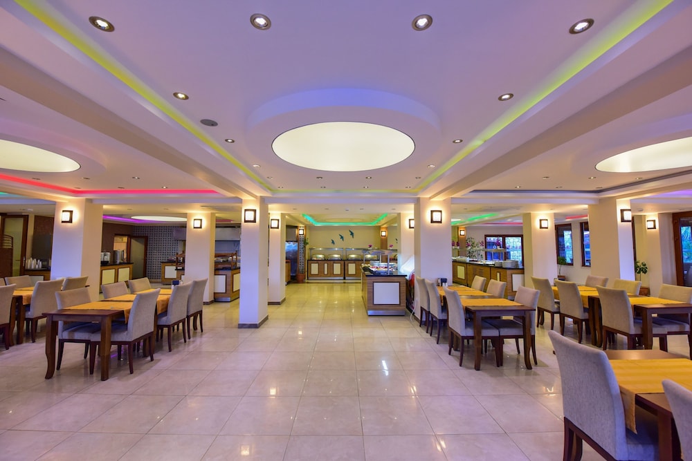Perdikia Hill Family Resort Villas 44/68