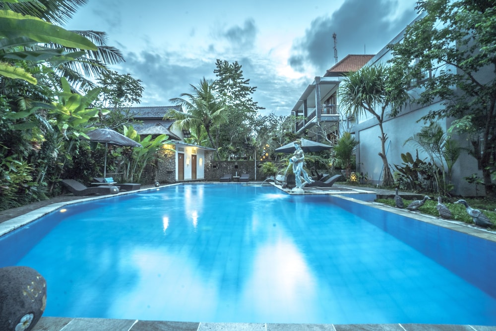 Gita Maha Hotel 37/44