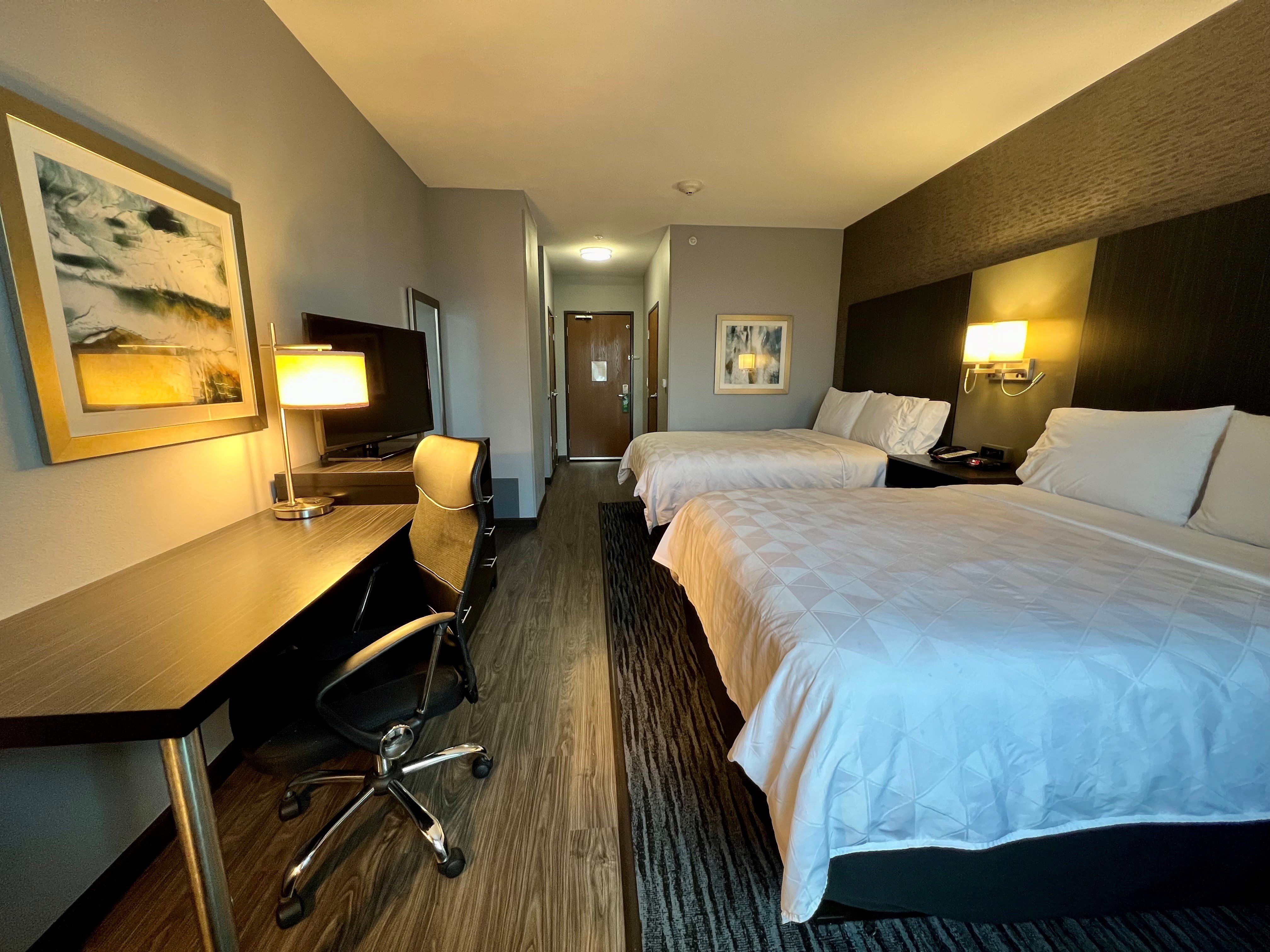 Holiday Inn Carlsbad 17/73