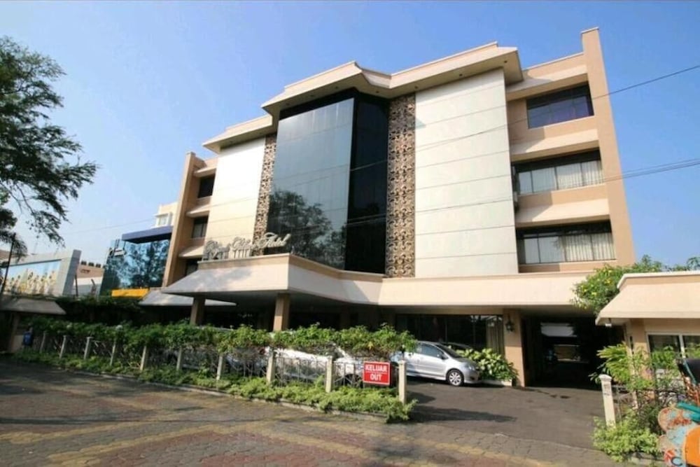 Riyadi Palace Hotel 6/61