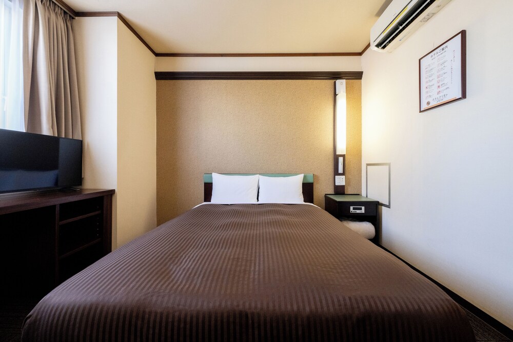 ROOM, DOUBLE BED, SMOKING
