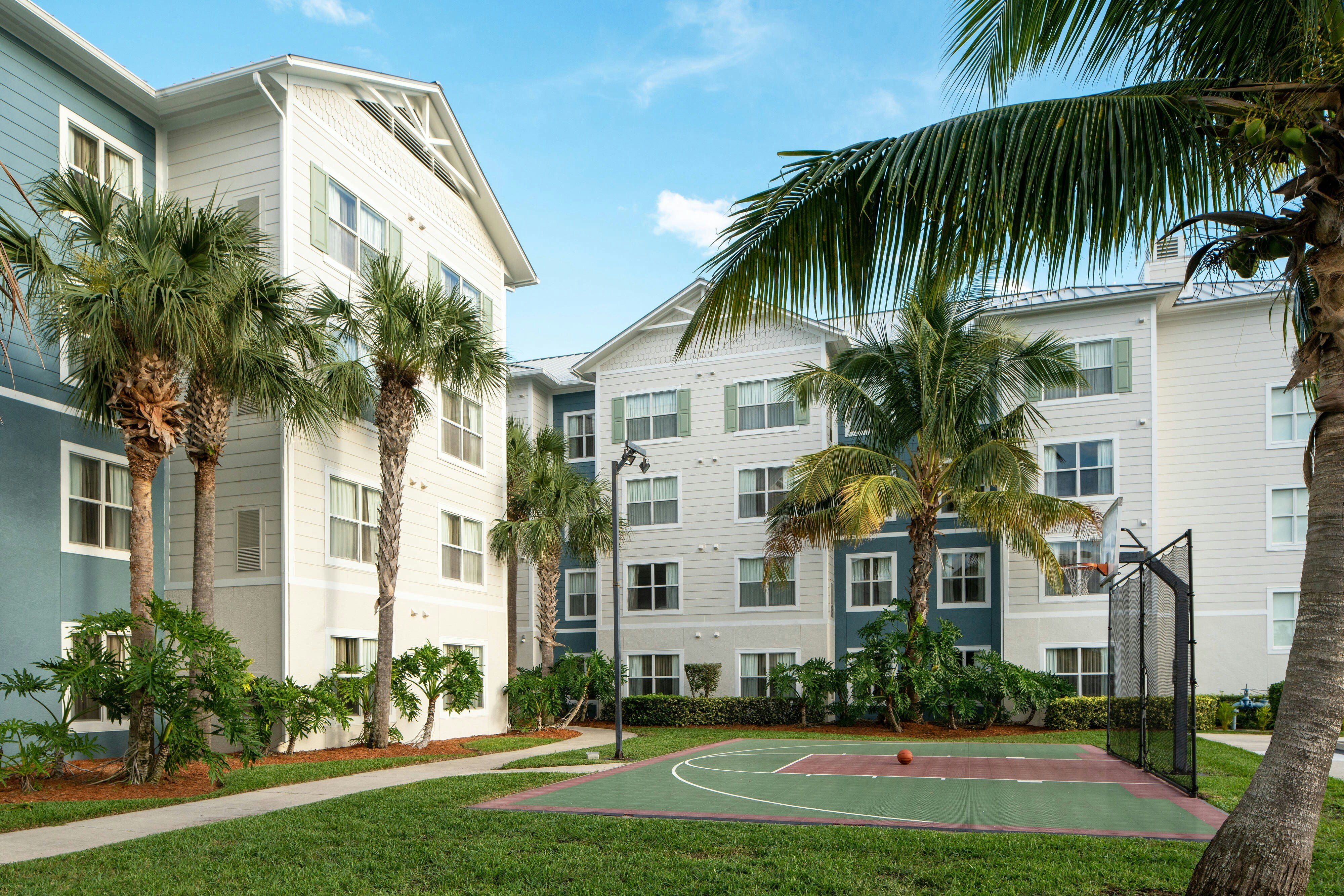 Residence Inn By Marriott Cape Canaveral Cocoa Beach 34/35