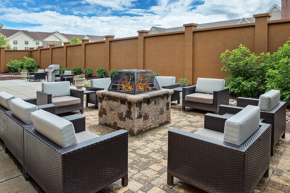 Courtyard By Marriott Knoxville Cedar Bluff 34/39