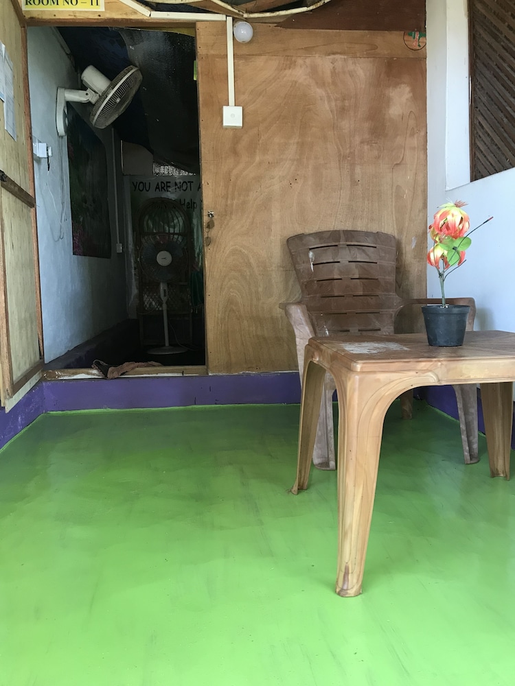 Star Rest Beach Hotel Arugambay 22/50