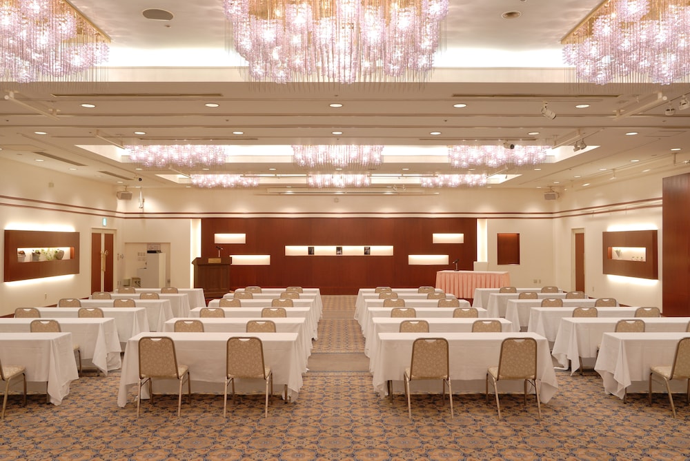 Niigata Grand Hotel 66/76