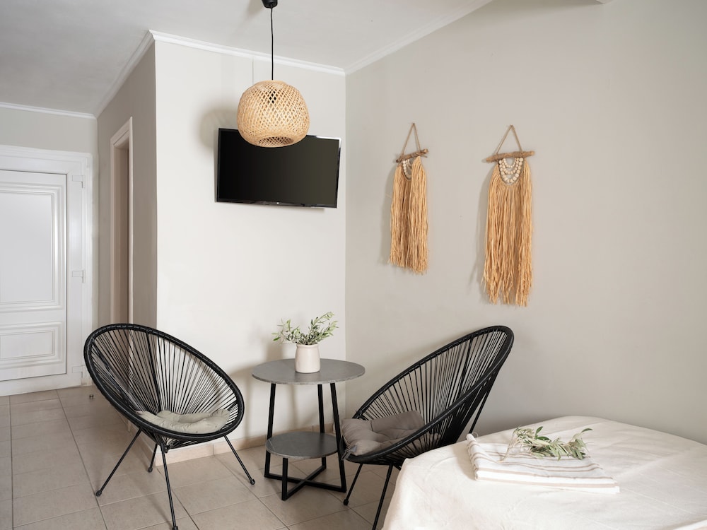 Ekati Mare Lifestyle Resort 66/72