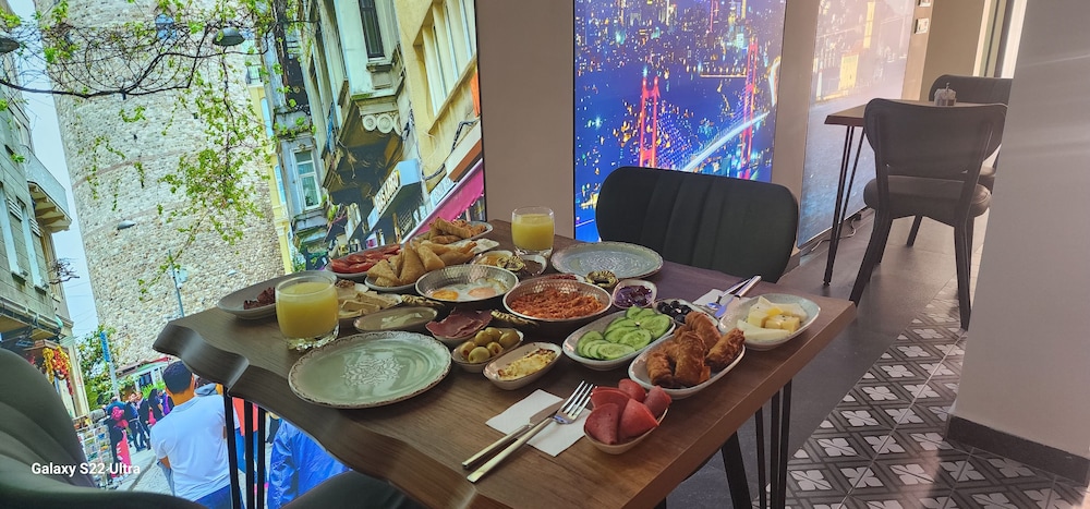 Taksim Bosphorus Hotel 38/50