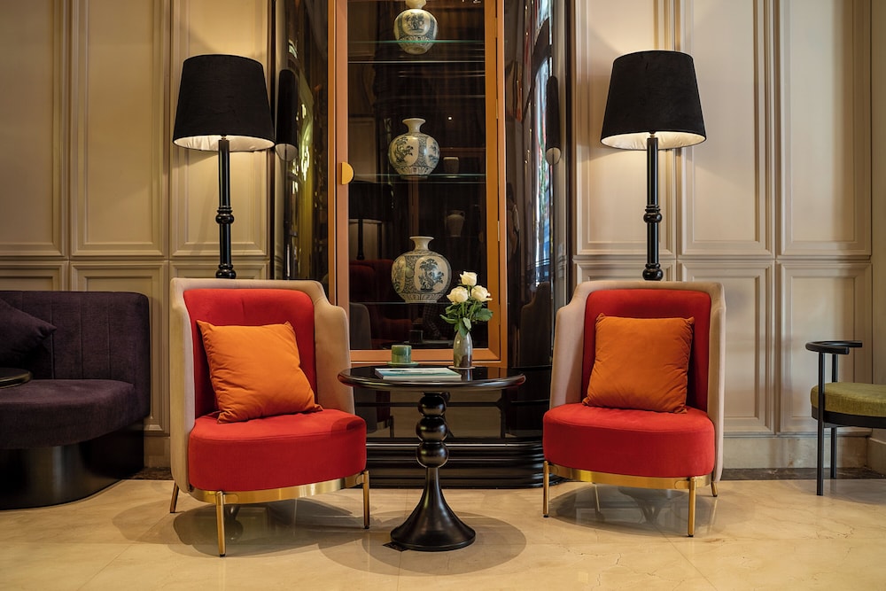 Le Premier Hotel & Rooftop Bar 28/50