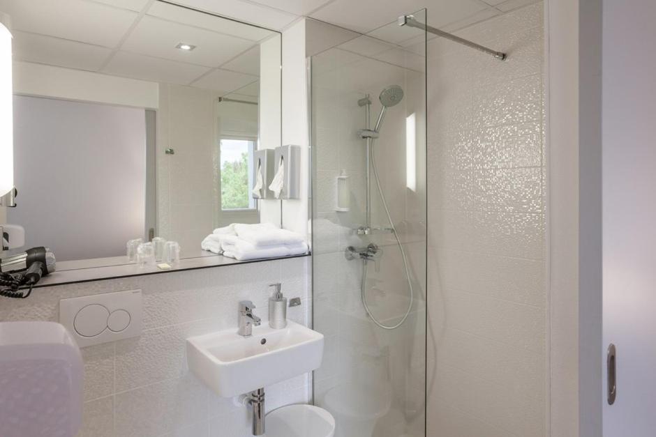 AU COMTÉ D'ORNON HOTEL & SPA 22/23