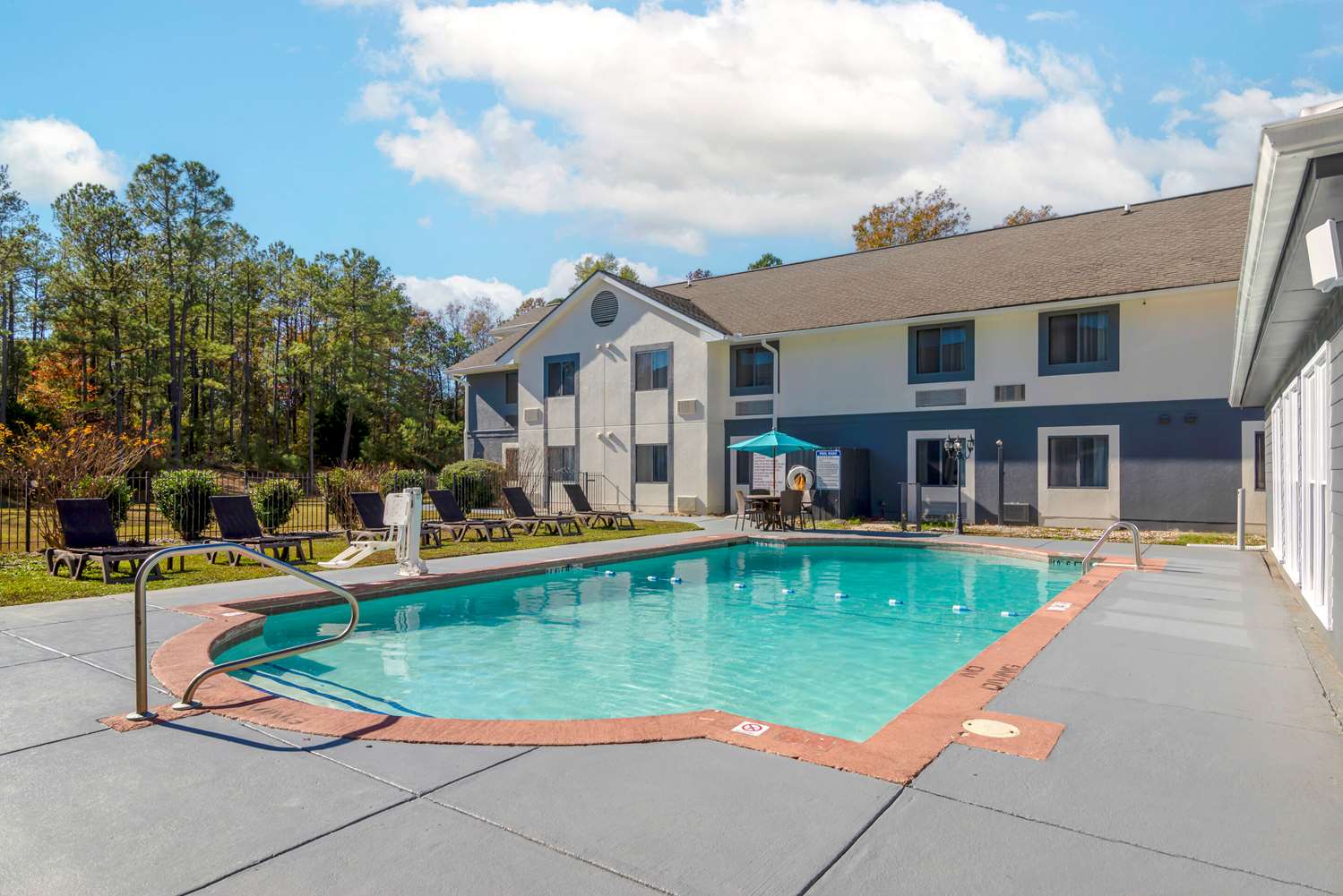 Comfort Inn And Suites Robins Afb 2/32