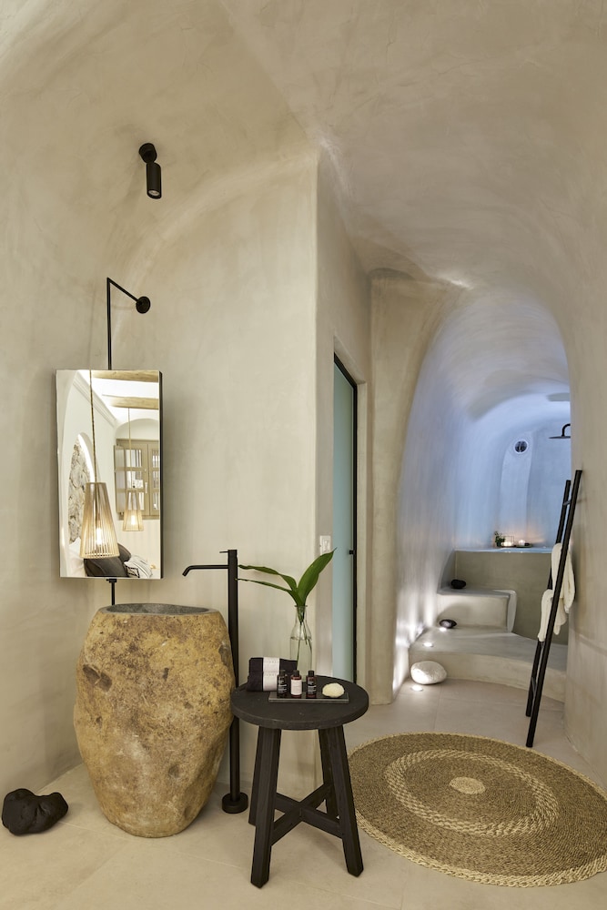 Floria Suites 6/46