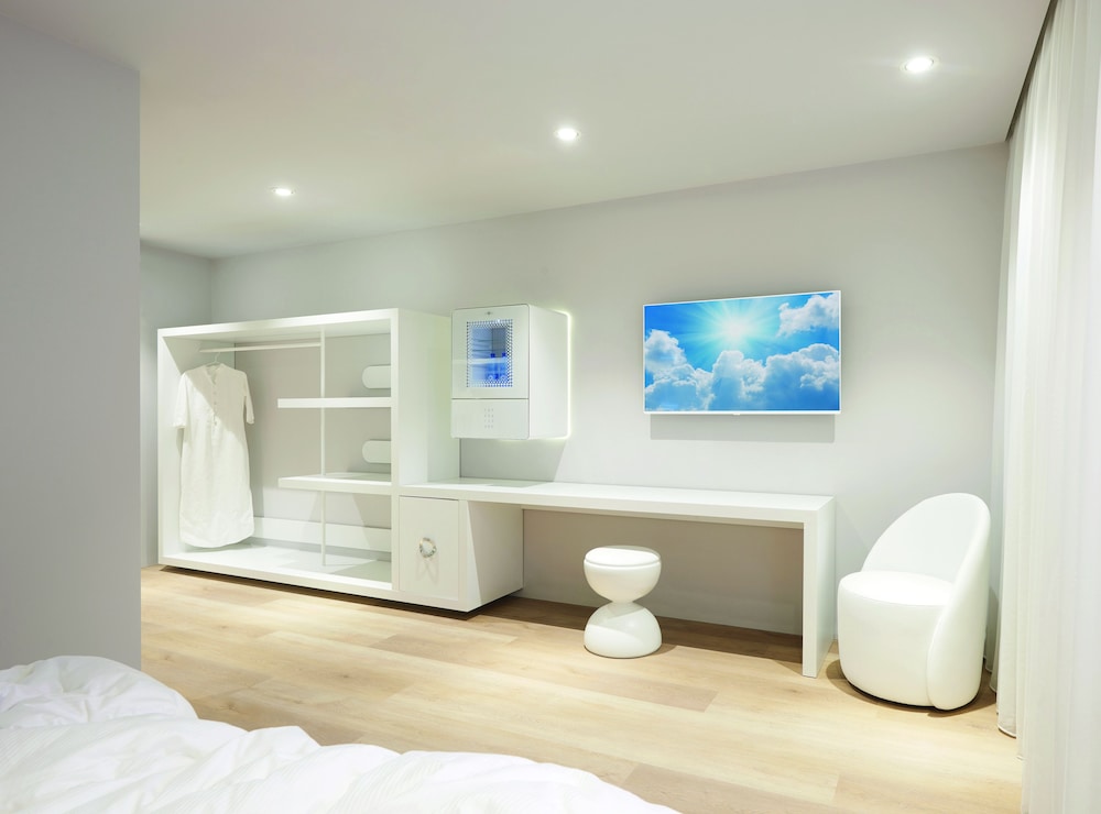 YouMe Design Place Hotel 42/43