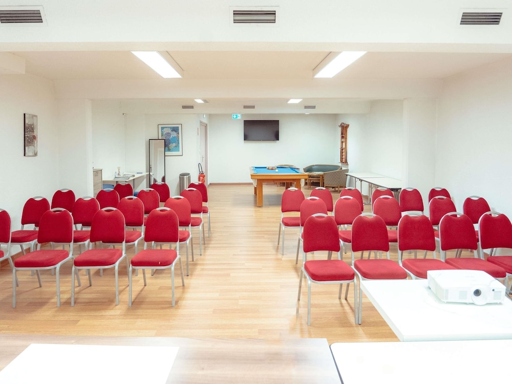 Mercure Brive 37/49