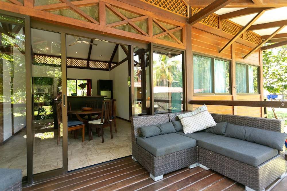 KENAKI LODGE 27/50