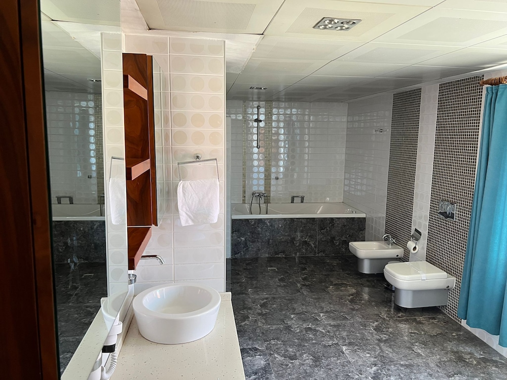 Ferah Suites Hotel 25/28
