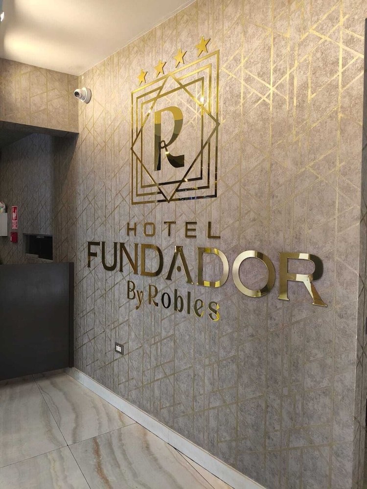 EL FUNDADOR 8/55
