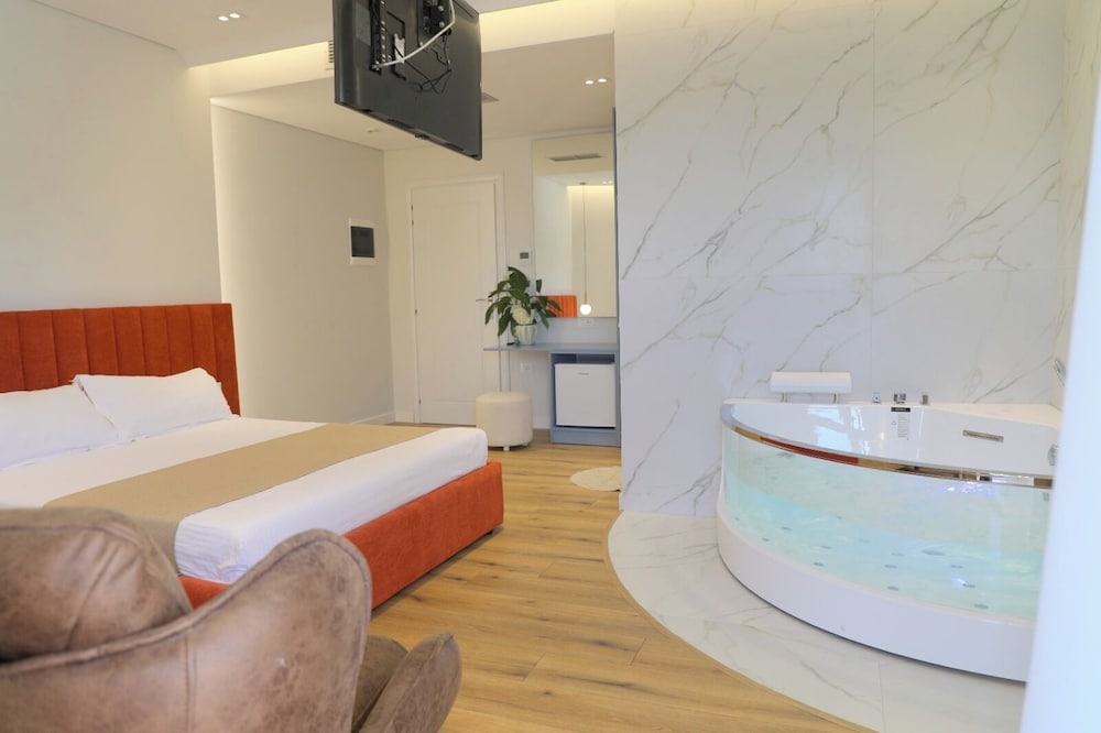 Hotel Strora 13/50