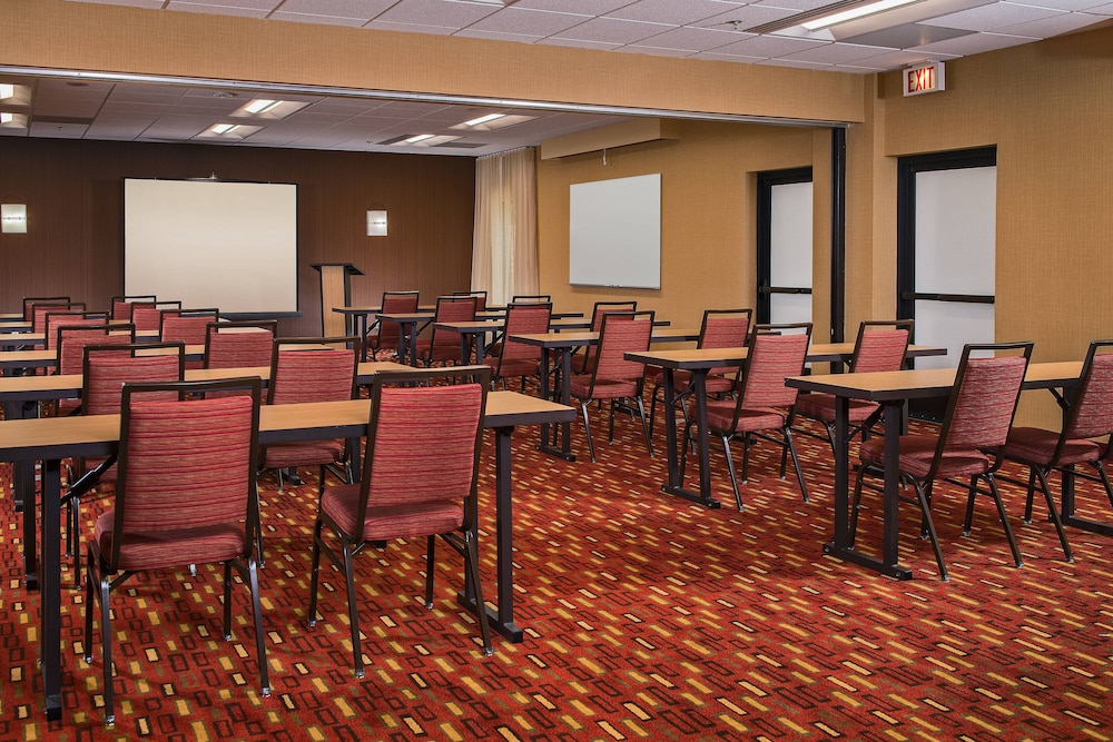 Courtyard by Marriott Williamsburg Busch Gardens Area 59/70