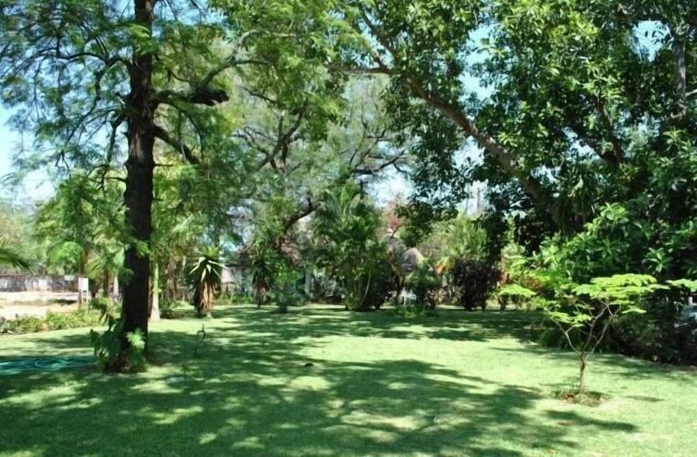 Blue Cottages 15/19
