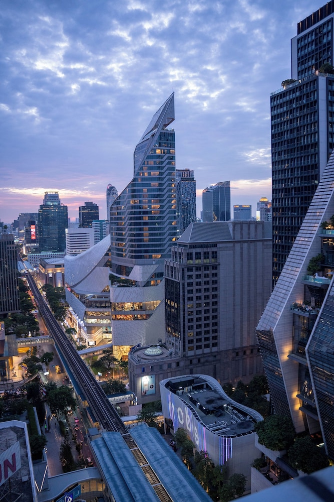 Four Points by Sheraton Ploenchit Bangkok 54/56