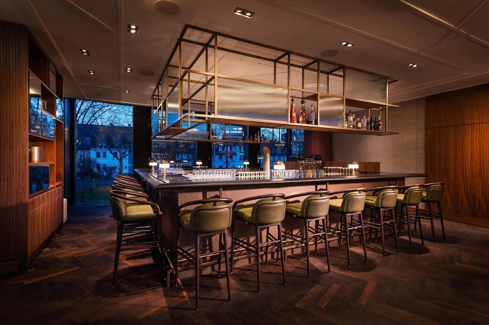 Kennedy 89 Hotel Frankfurt - The Unbound Collection by Hyatt 37/49