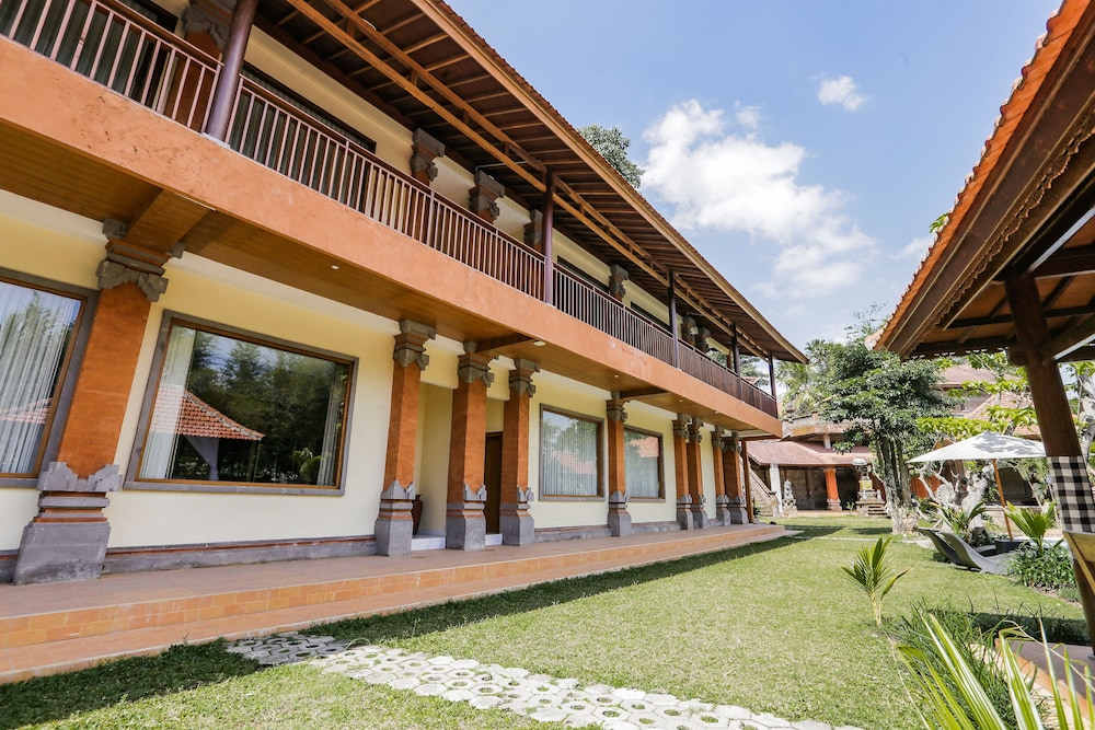 Ubud Hotel Villas Malang 67/76