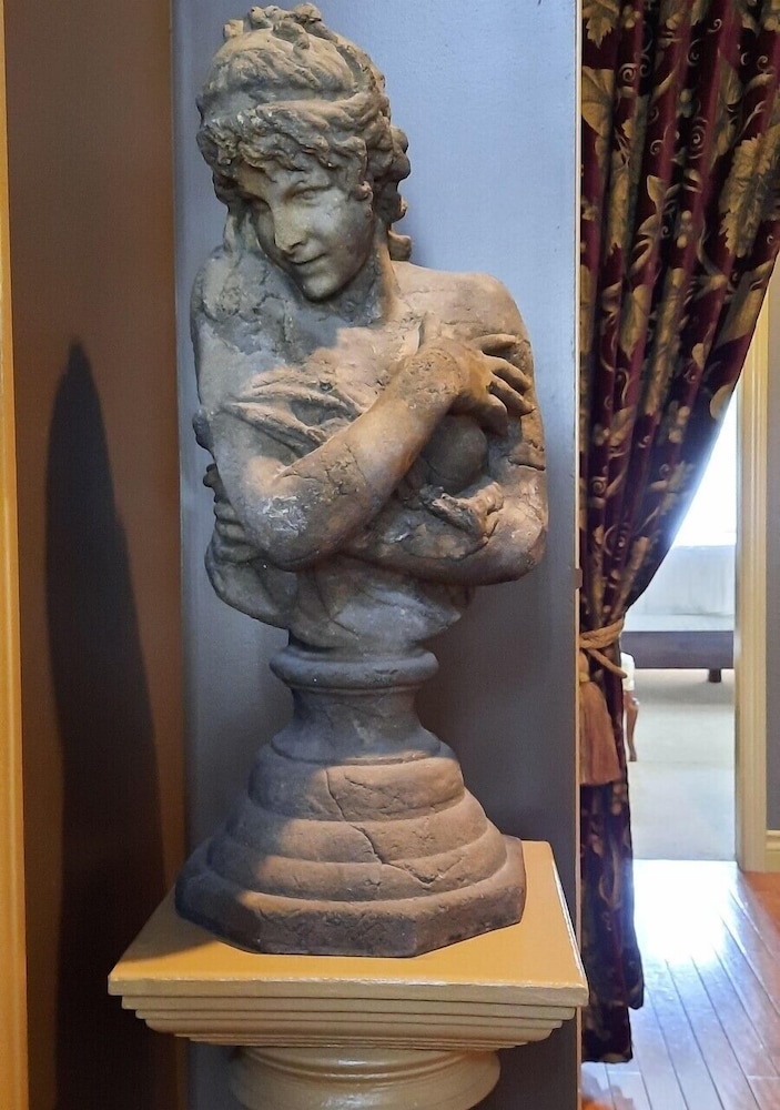 Beacon Inn at Sidney B&B 38/66