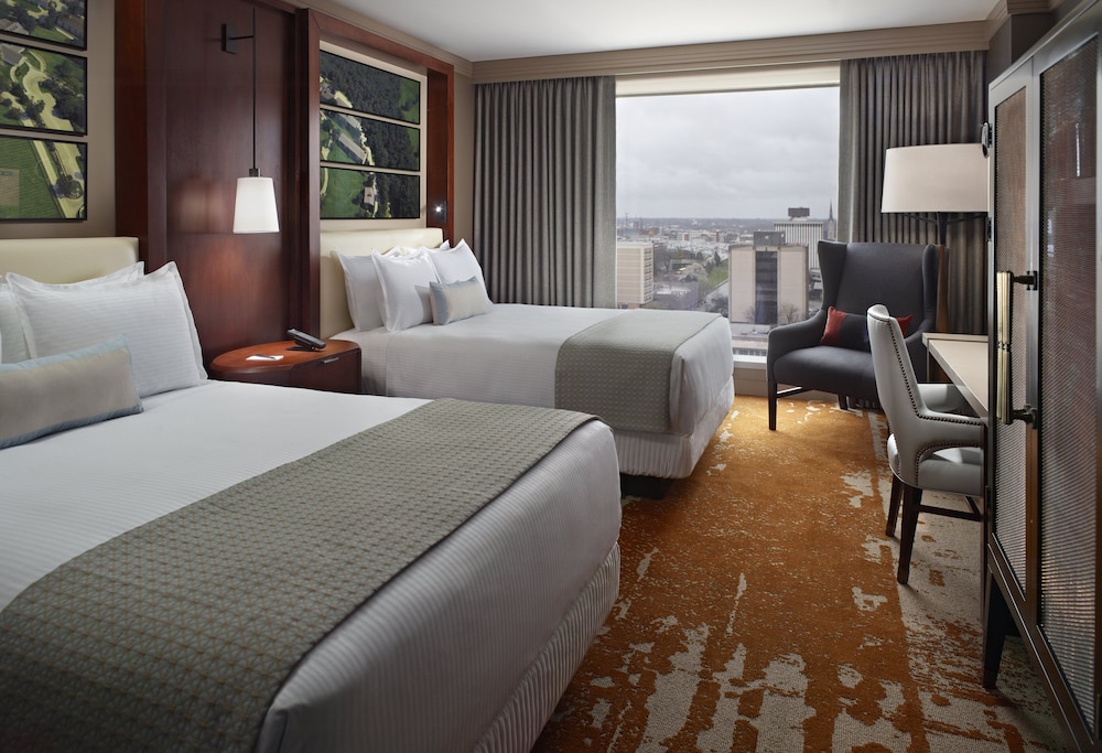 Omni Louisville Hotel 16/88