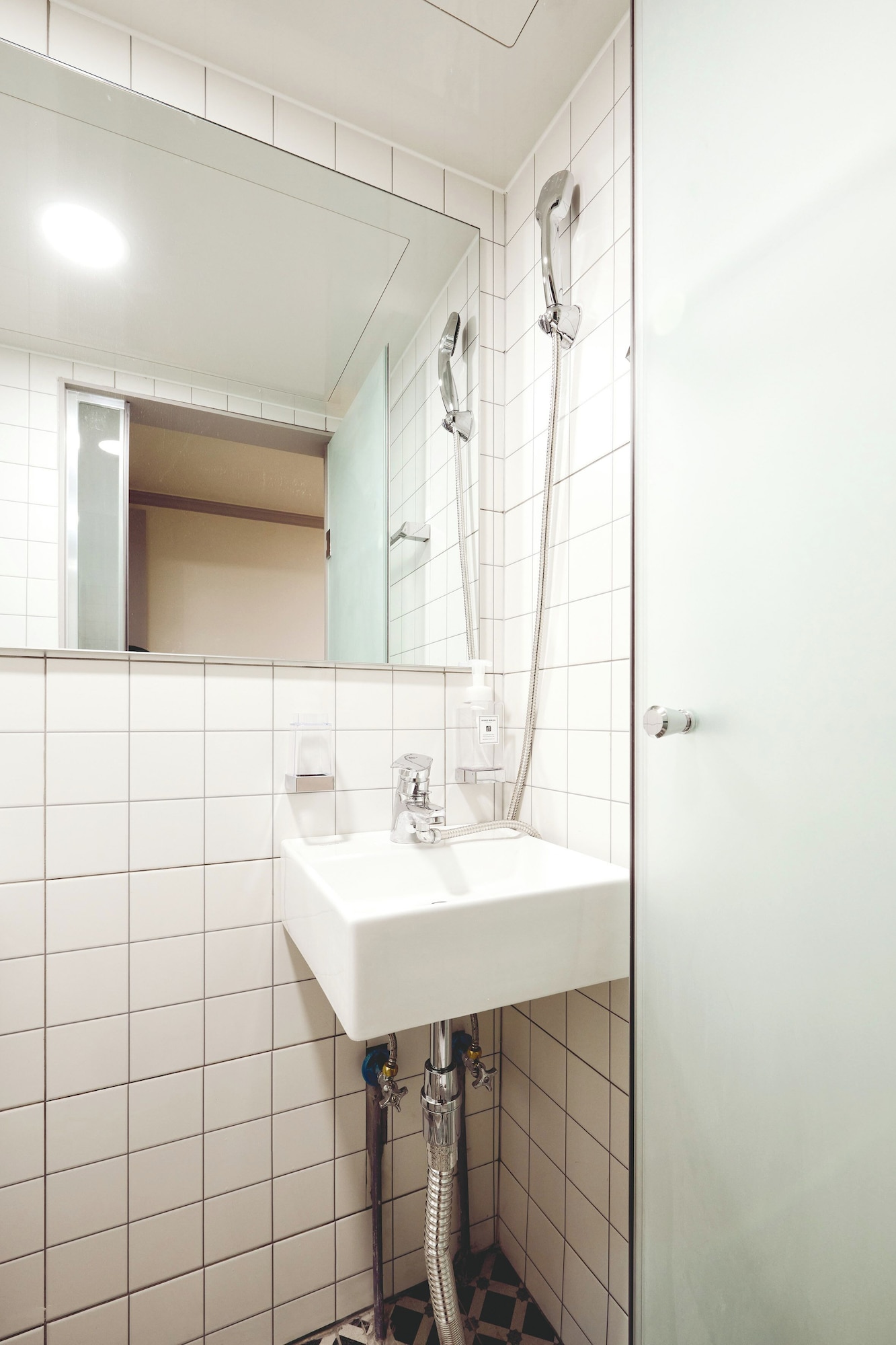 MALE DORM, BASIC