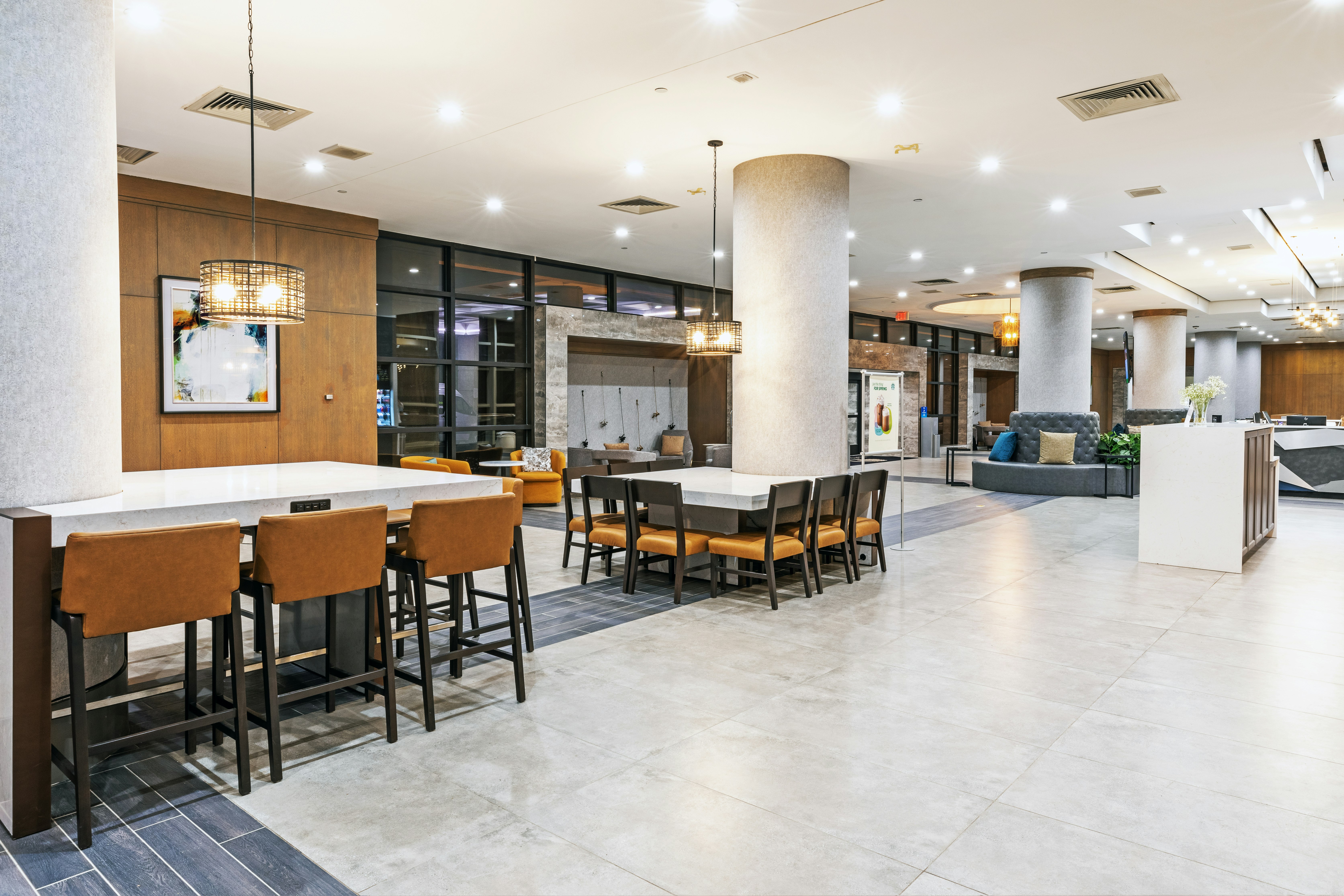Doubletree Hotel Tulsa At Warren Place 53/72