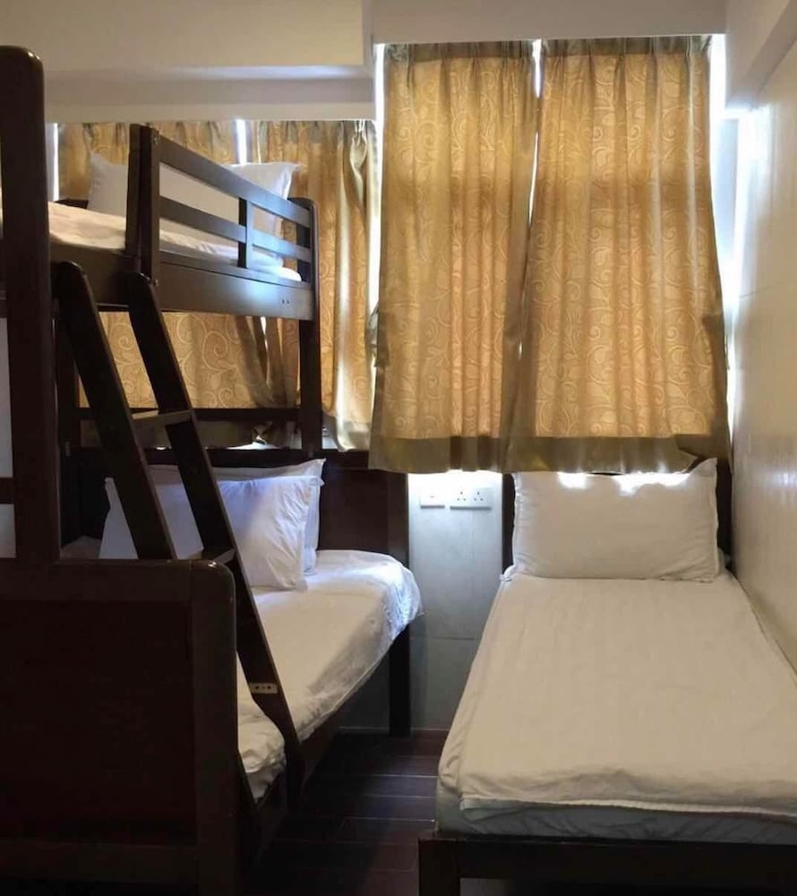 Lam Shan Hotel 15/17