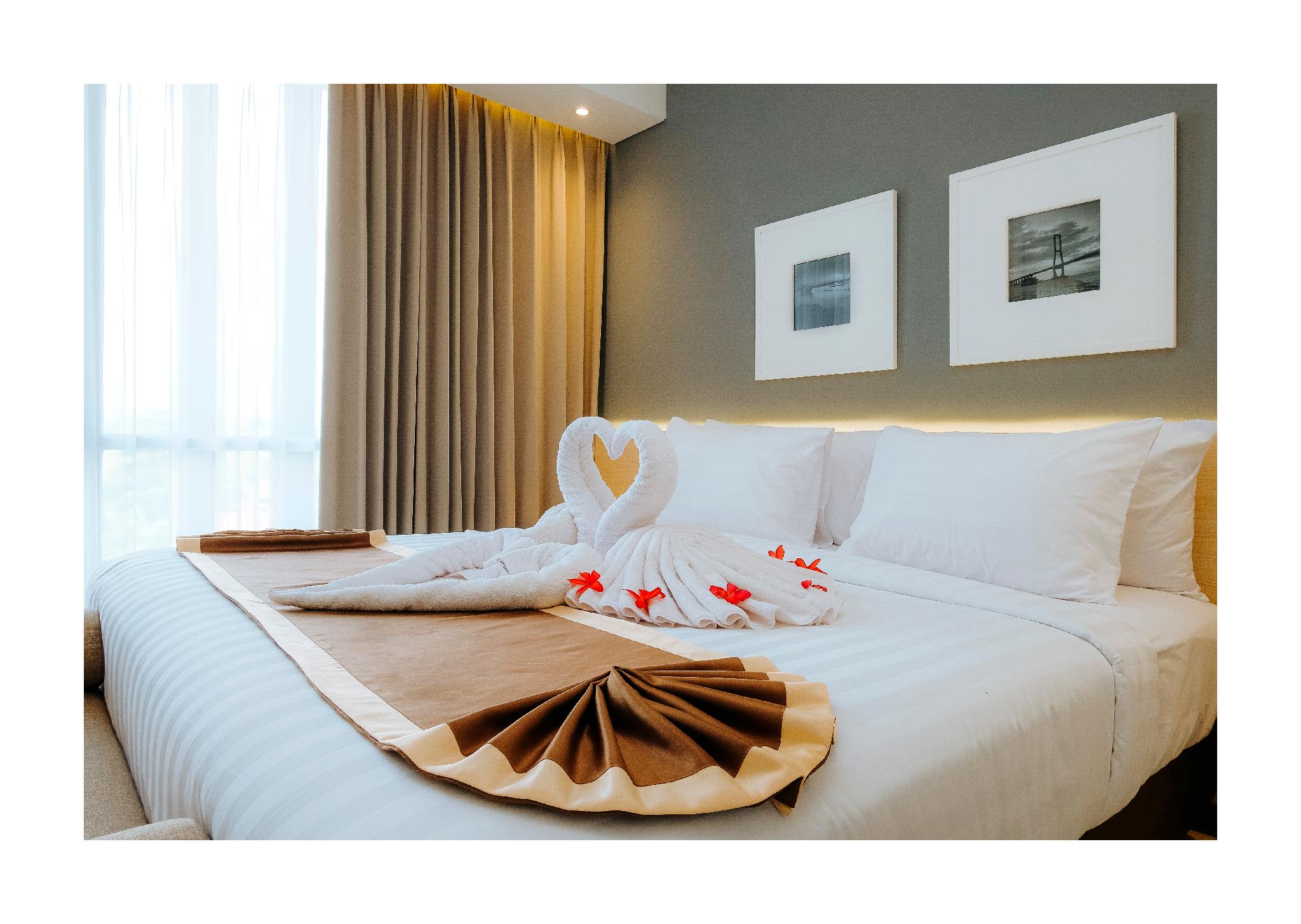 Deluxe, King Bed