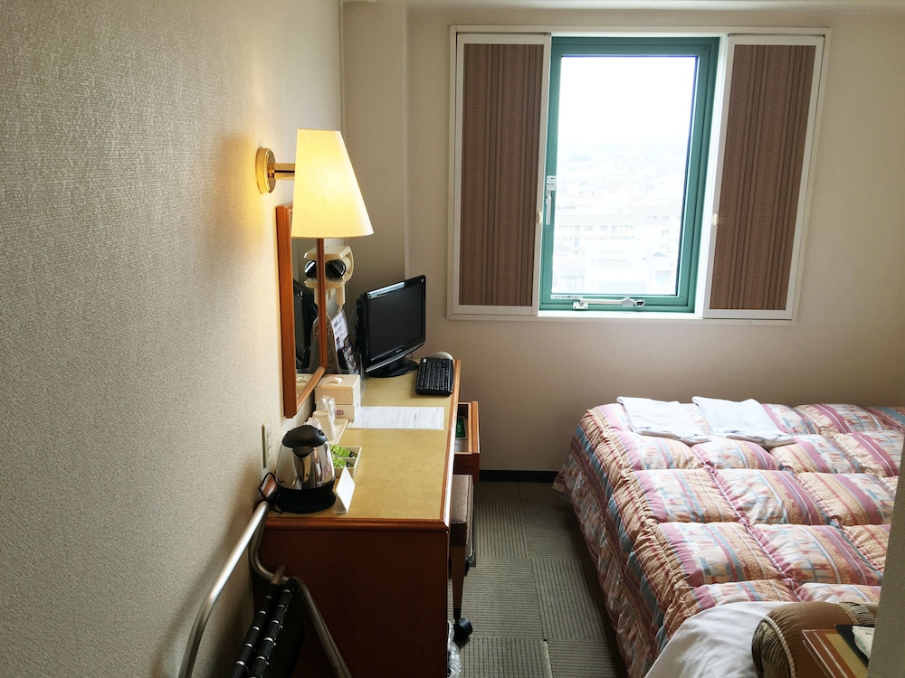 Ace Inn 13/50