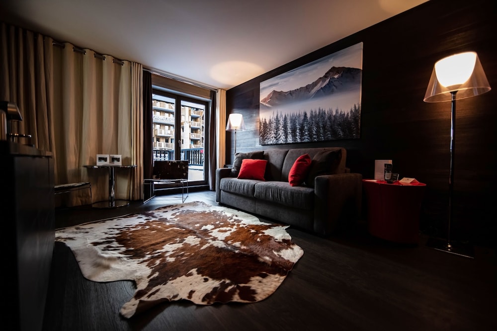 Avenue Lodge Hotel 42/50