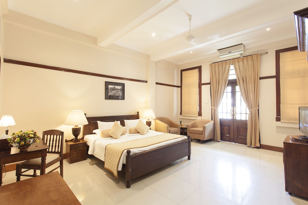 Suisse Hotel Kandy 12/50