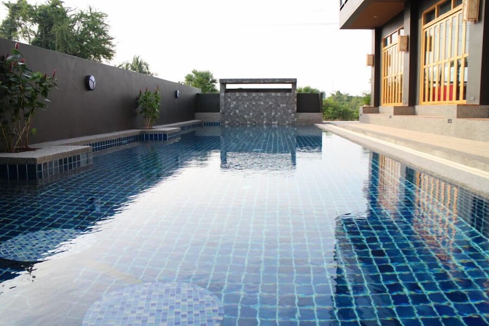 Villa Gris Pranburi 39/41