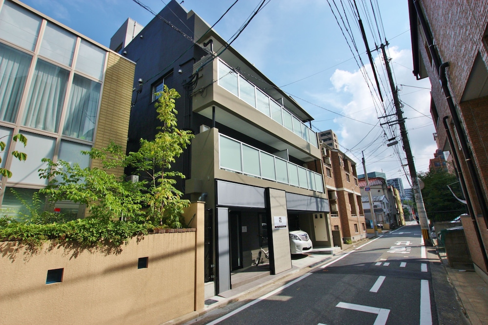 Forest Inn Tenjin Minami 55/60