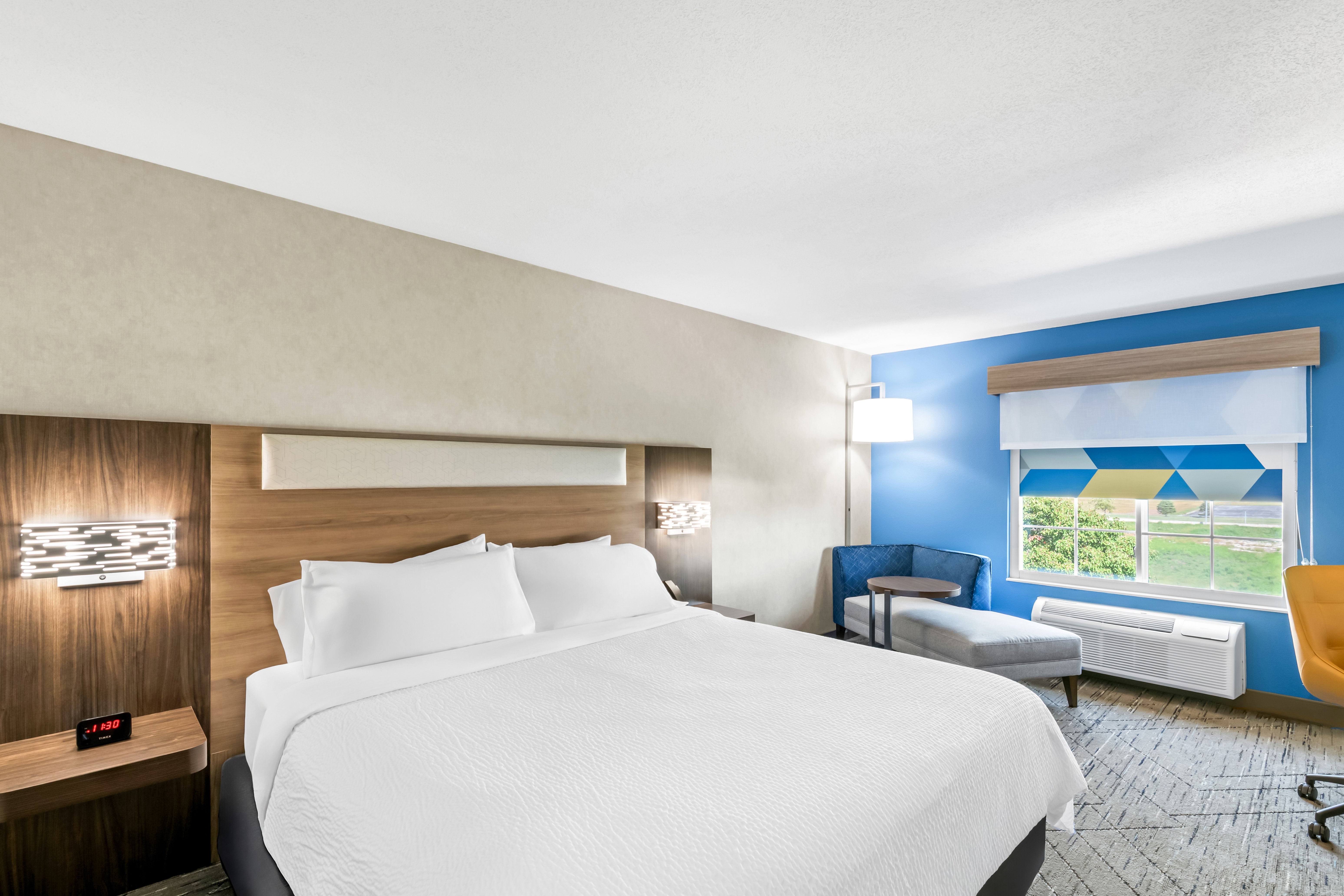 Holiday Inn Express Hotel And Suites Council Bluffs Conv Ctr Area 22/77