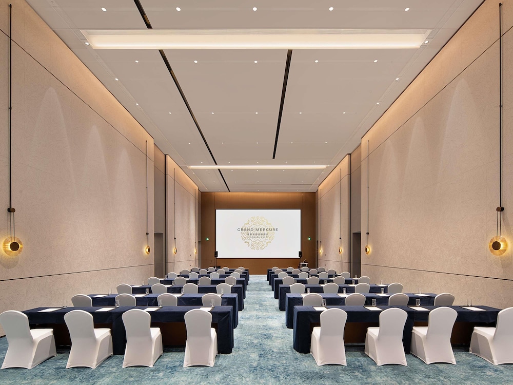 Grand Mercure Chengdu East 37/50