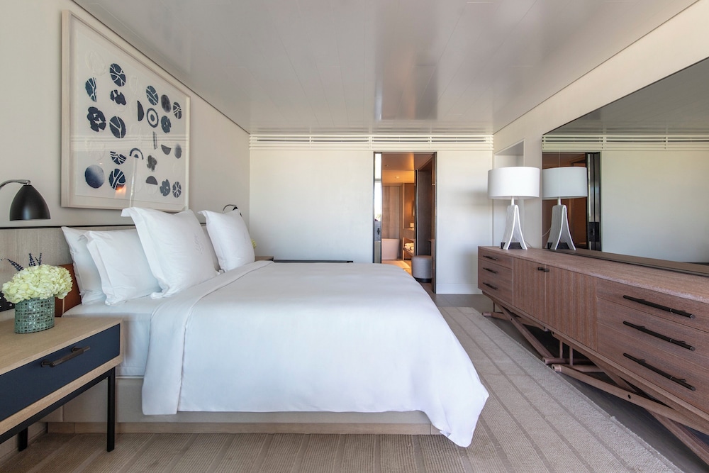 NAFSIKA, GARDEN, KING BED, SEA VIEW