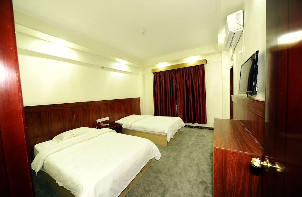 Junshan Hotel 40/75