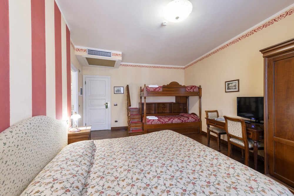 Hotel Du Lac 17/43