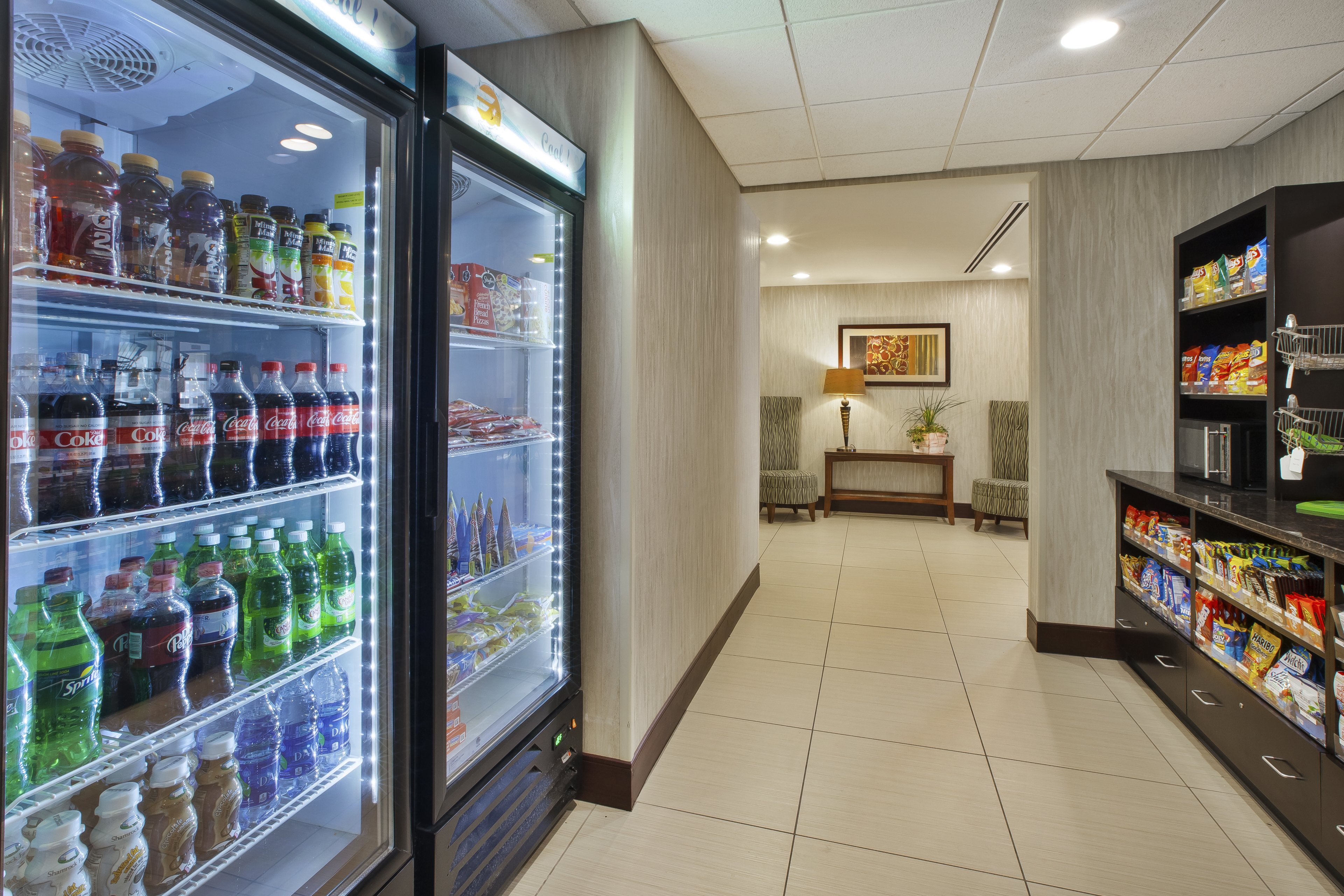 Holiday Inn Express Suites Geneva Finger Lakes 33/56
