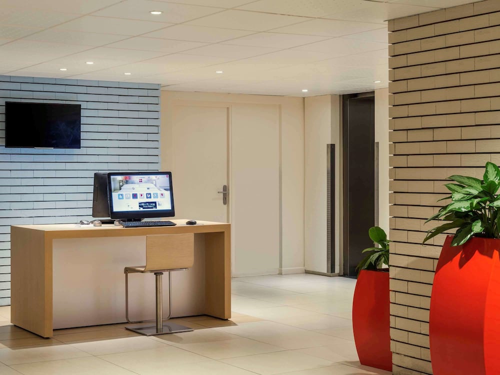 lobby